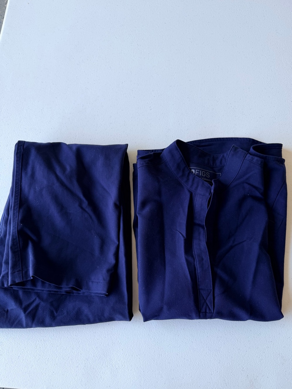 Figs Scrub Navy Scrub Pants and Top/Bottom
